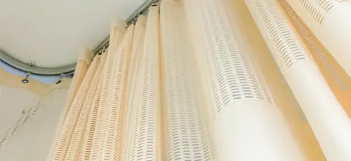 Controlling Infections in Hospital Rooms